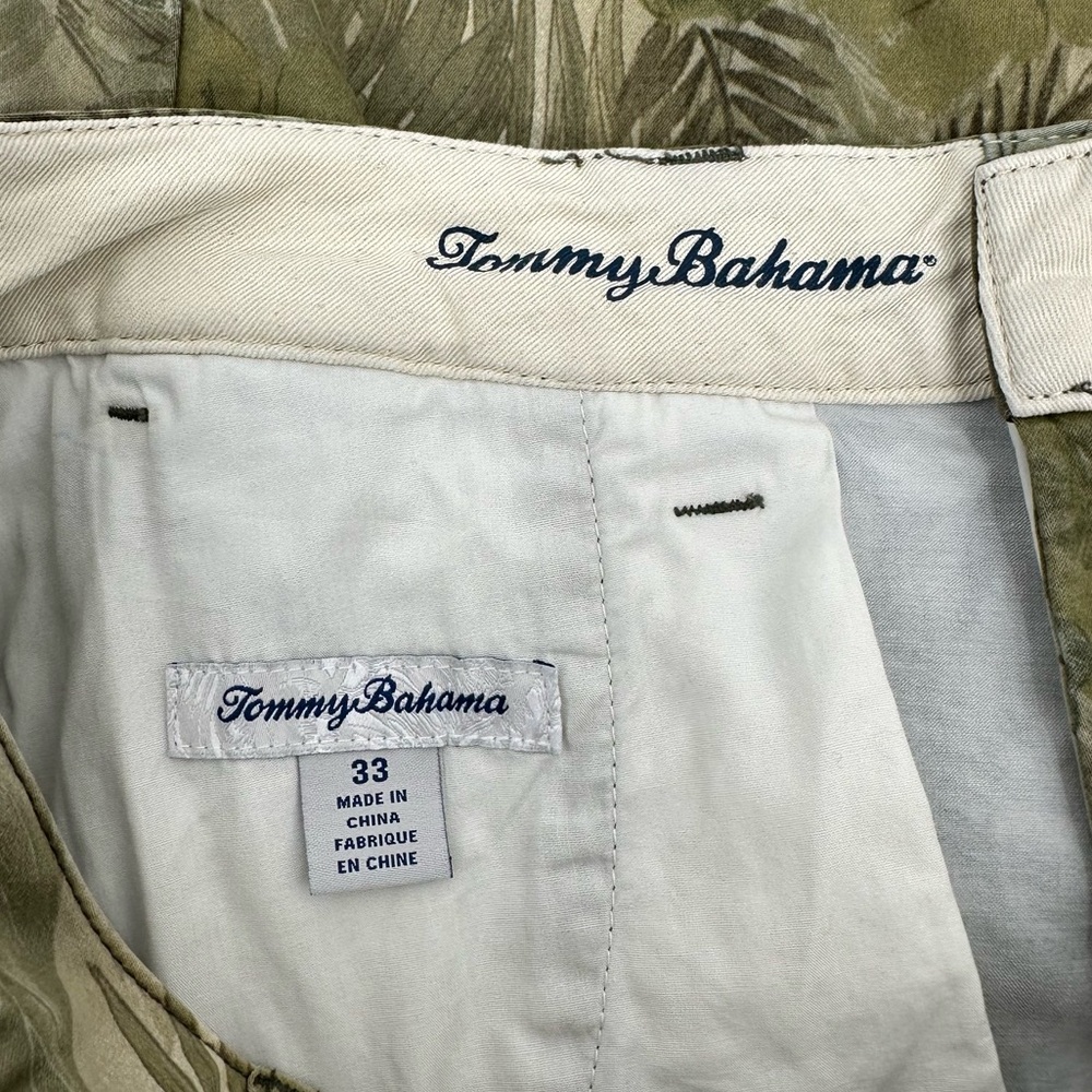 Tommy Bahama Men’s Khaki Green Floral Print Shorts Cotton Tencel Blend Size 33 - Picture 3 of 12